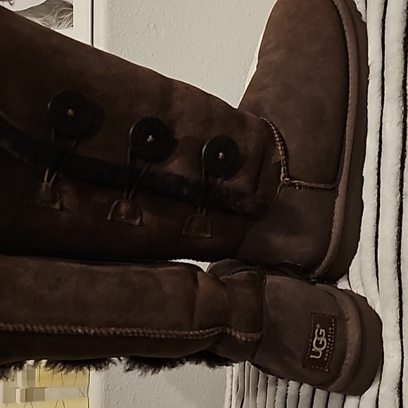 UGG Boots Bailey Button Triple, Size 5, brown - Picture 4 of 8